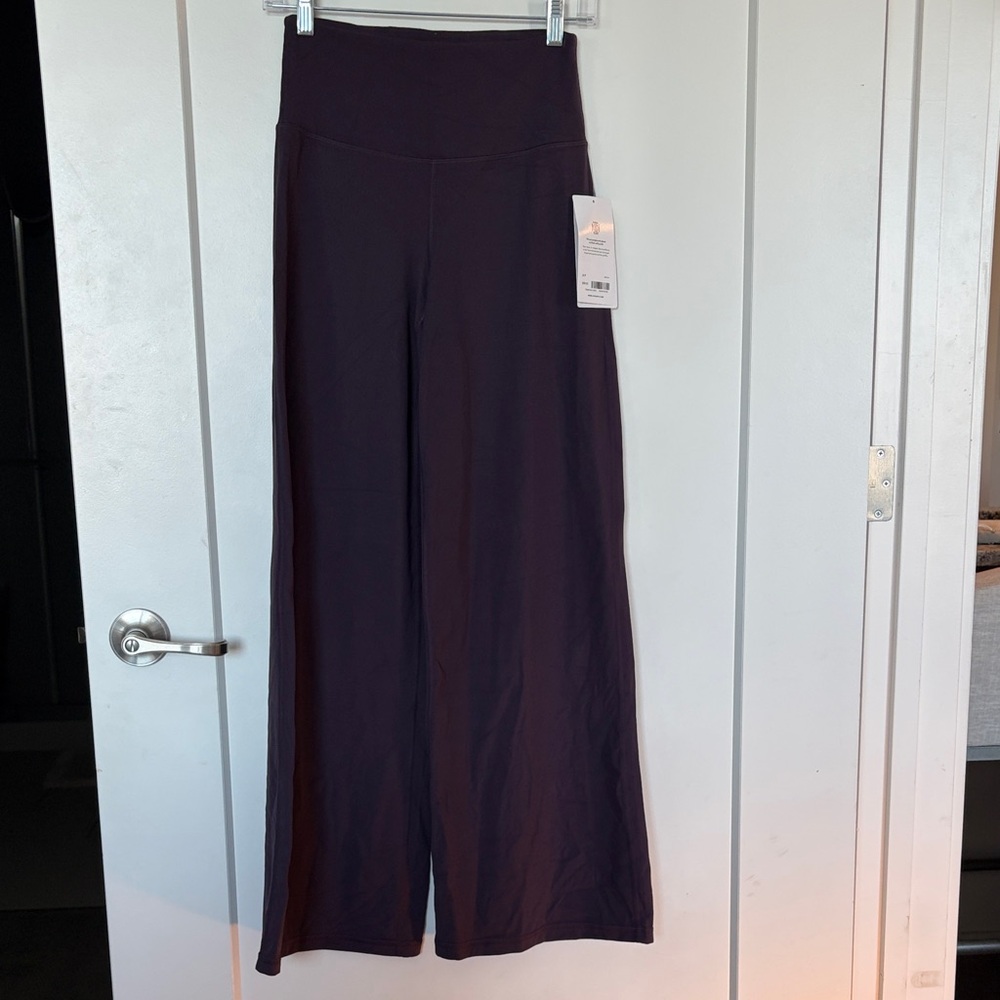 NWT HUGE 🤑🤑 DROP Athleta Wide-Leg High-Waist Pants in Plum